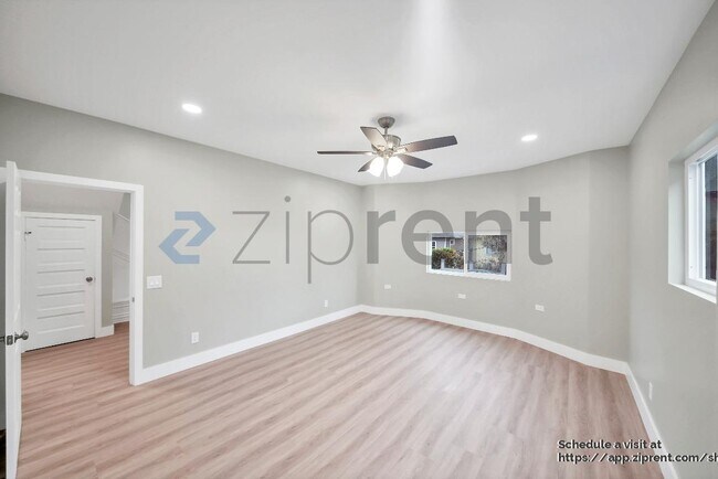 Photo - 1617 W 24th St