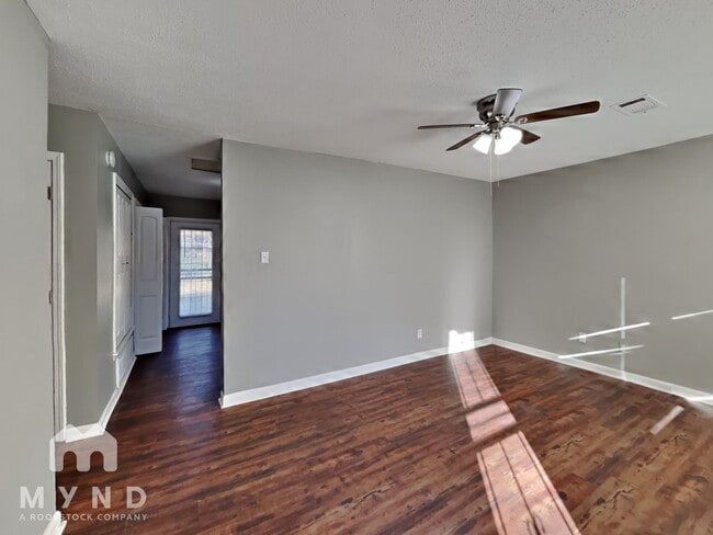 Photo - 759 Olympic St