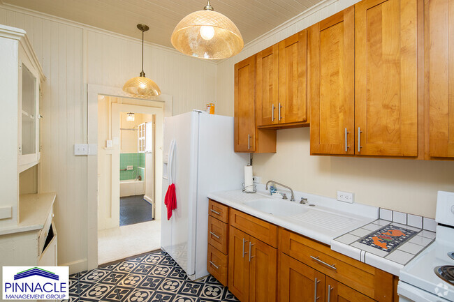 Building Photo - 3331 Herbert St Rental