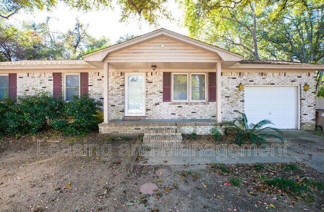 Photo - 1303 Camp Rd