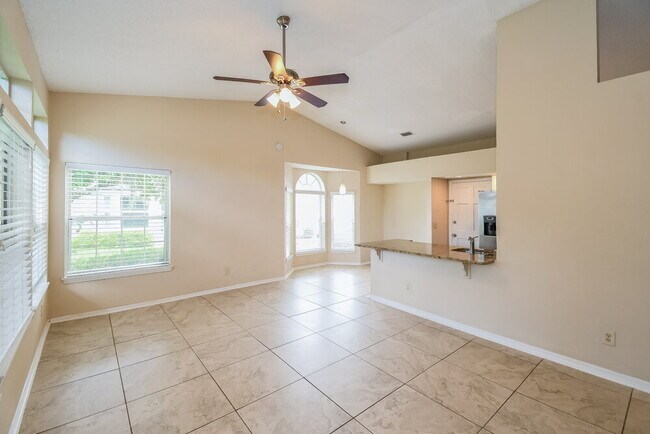 Photo - 105 Harbour Island Ct