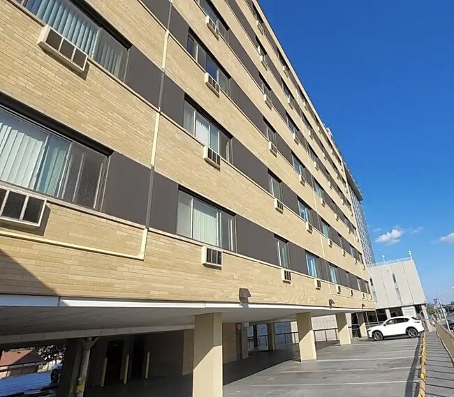 Photo - 7300 W North Ave