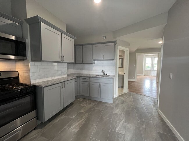 Photo - 53 Hawkins St