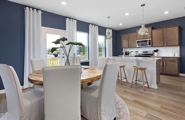 Building Photo - 1620 Tamarisk Ln