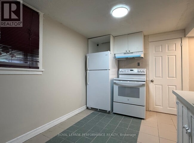 Photo - 143 Echo Dr Unit 1