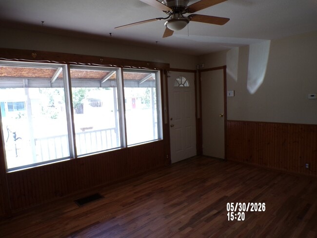 1137 Florence Ave