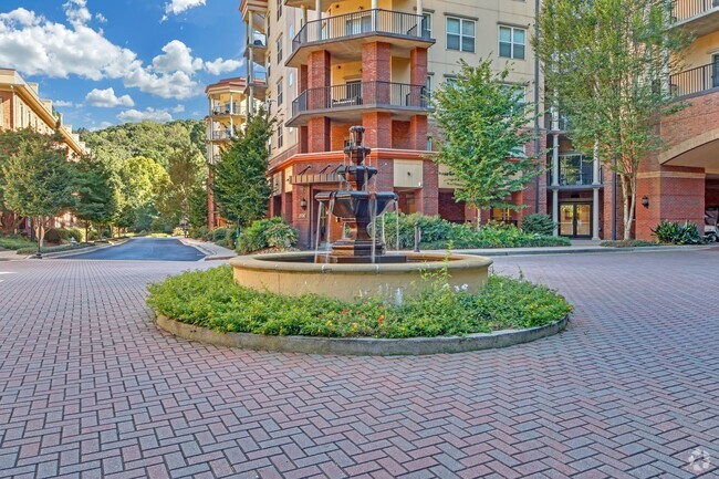 Building Photo - Luxury Treetop Penthouse