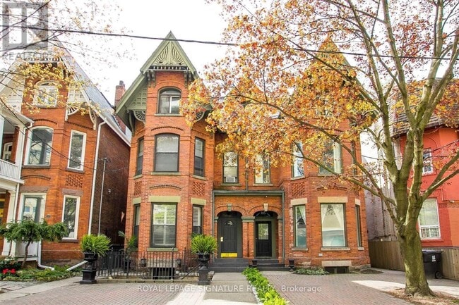 Photo - 105 Gloucester St