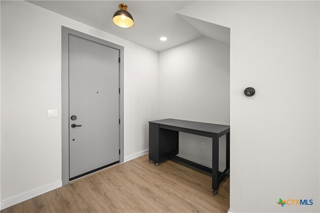Photo - 634 Central Pkwy Unidad 1201