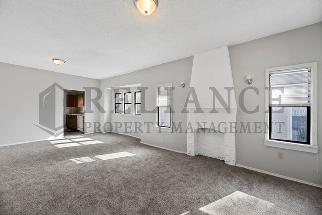 Photo - 238 S Estelle St