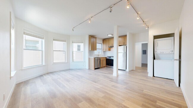 Photo - 1221 Greenwich St Unidad #7