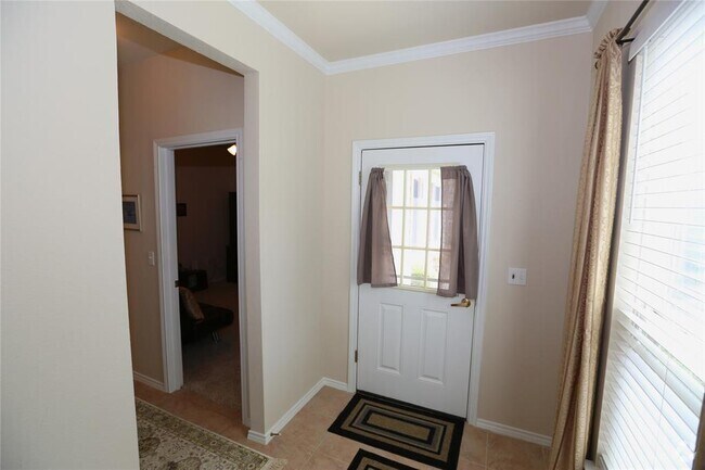 Building Photo - 233 Bonham Loop Rental