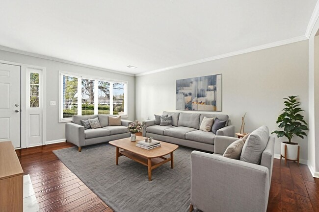 Photo - Renovated end-unit townhome in the Heart of Roswell