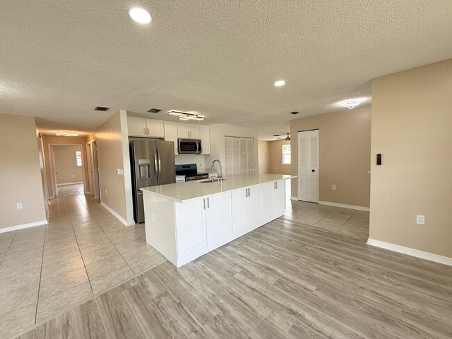 Photo - 7702 Ivory Terrace