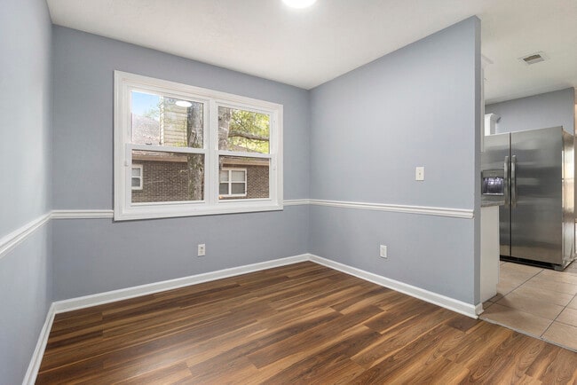 Photo - 1117 Summer Brook Rd