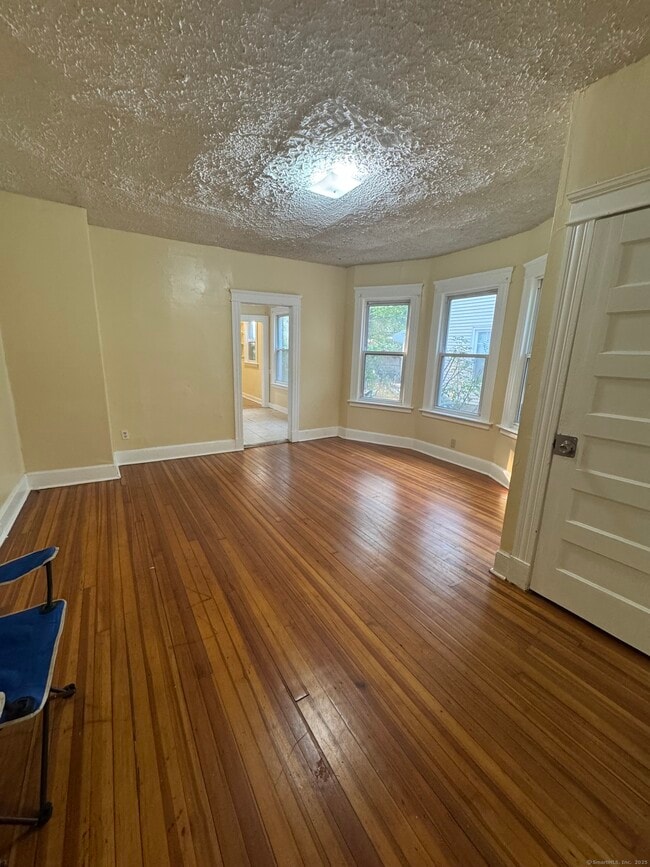 Photo - 418 Shelton Ave Unit 1