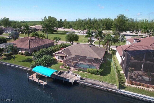 Photo - 105 SW 39th Pl