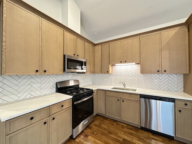 Photo - 547 N Springfield Ave Unidad HFS