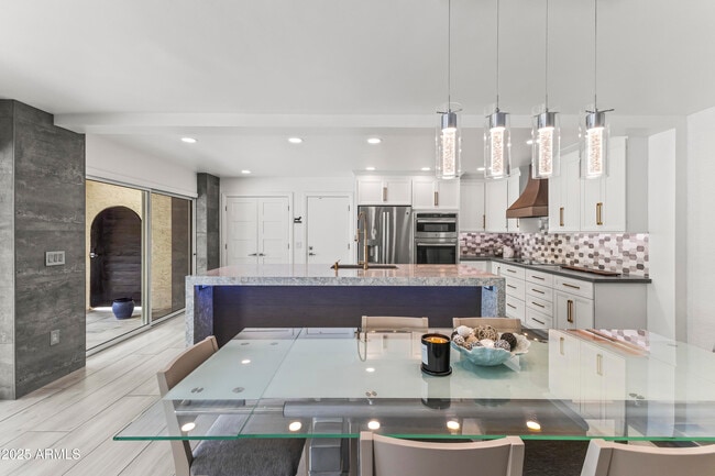 Photo - 7258 E Loma Ln