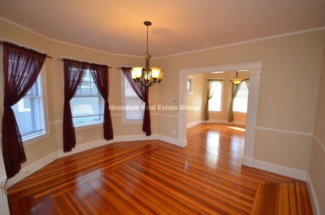 Photo - 11 Fairfield St Unit #1