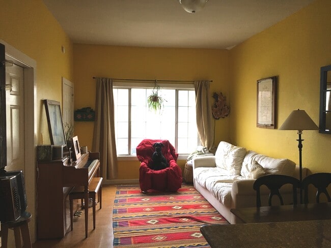 Building Photo - 2117 West St Unit B