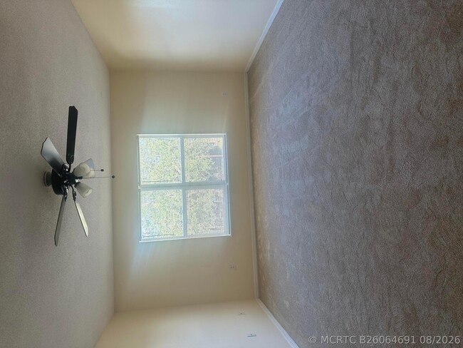 Photo - 1673 SW Schleicher Ln