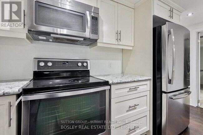 Photo - 136 Regina Ave
