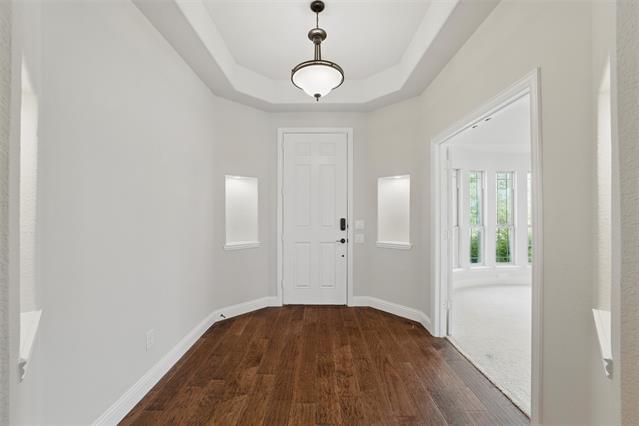 Photo - 520 Lowland Ln