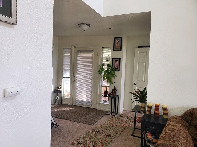 Photo - 9028 Burr St