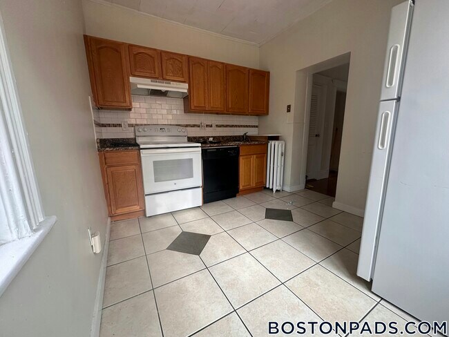 Photo - 18 Euston St Unit 4