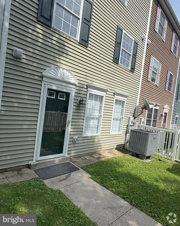 Building Photo - 132 N Altamont Ave Rental