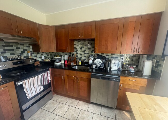 Photo - 131 Webster St Unit 3