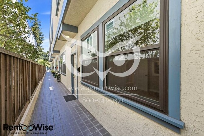 Photo - 656 Cedar St