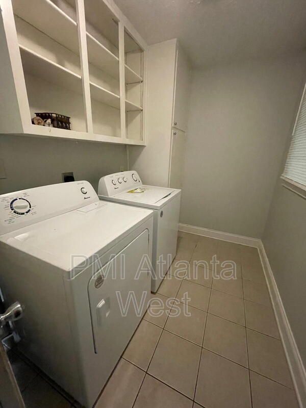 Photo - 1715 Highland Pl