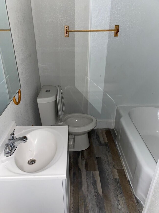 Photo - 2324-26 ELSIE FAYE HEGGINS Unidad 2326