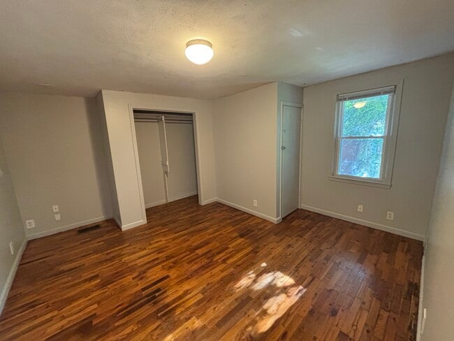 Photo - 1214 E 9th Ave
