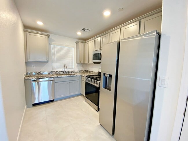 Photo - 3 Bedroom 2.5 bath home in Townhome in Cad...