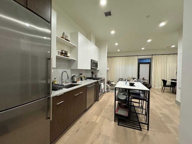 Photo - 101 N Beacon St Unit 101