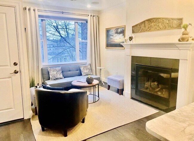 Photo - 39 Eden St Unit 3