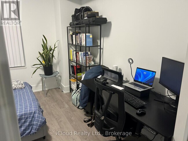 Photo - 480 Front St W Unité 1014