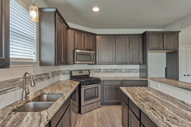 Photo - 180 Racetrack Ln