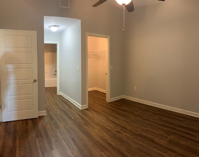 Photo - 4640 Crossing Ct