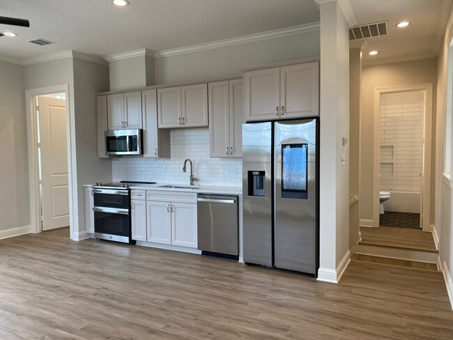 Photo - 1946 Chestnut Pk Ln