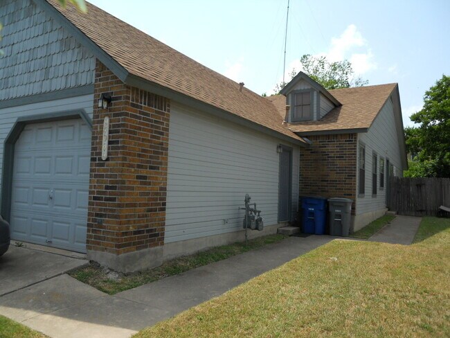 Building Photo - 9406 Kempler Dr Unit A Rental