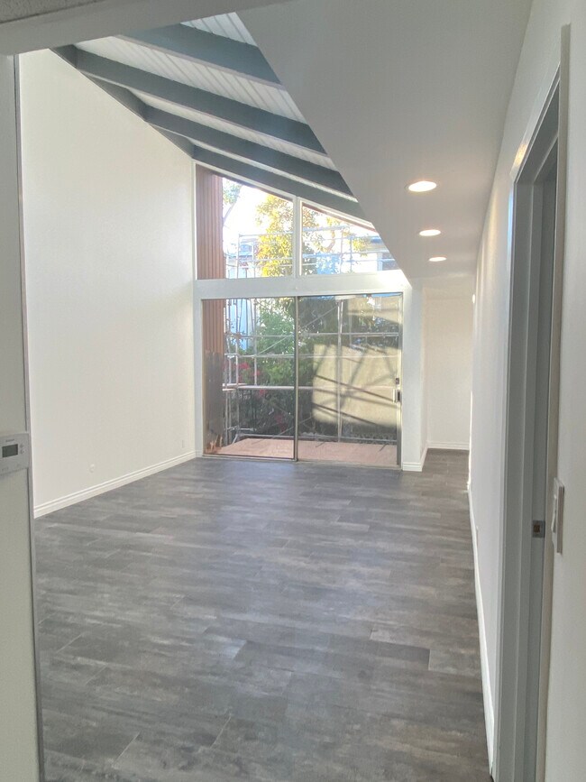 Photo - 1340 S Beverly Glen Blvd Unit 310