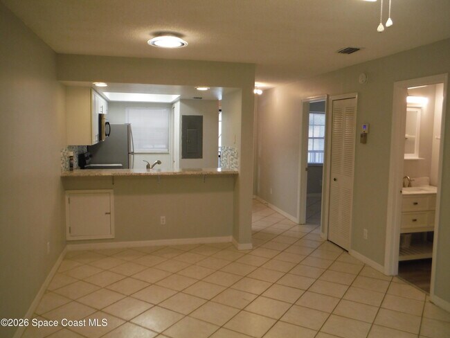 Photo - 3035 Sir Hamilton Cir