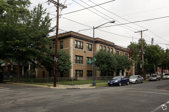 Building Photo - 5400 LLC - CORPORATE