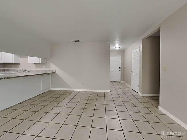 Photo - 601 Jeelu Way