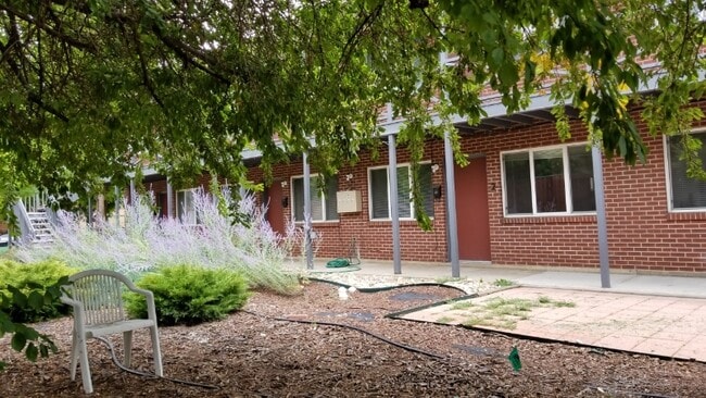 Photo - 1090 30th St