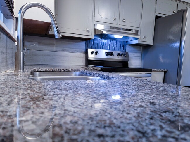 Photo - 7219 Montana Ave